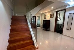 Blk 556 Jurong West Street 42 (Jurong West), HDB Executive #562594831